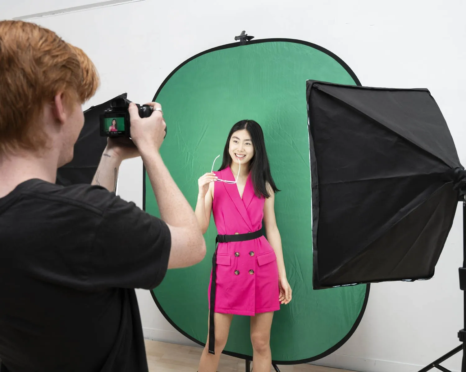 Chroma Key Nylon Green/Blue Double Sided Pop Up Backdrop with Stand and Peg Kit (1.5 x 2.1M) - Bundle